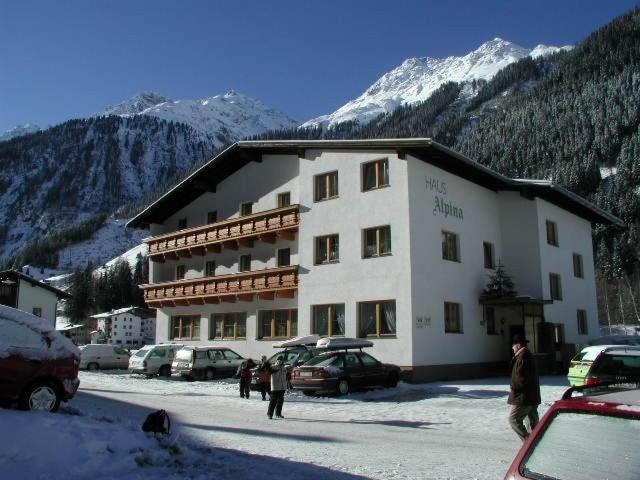 Hotel Haus Alpina Kaunertal Exterior foto